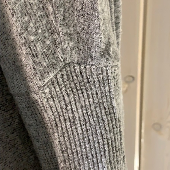LAMade Retreat Sweater Heather Grey - Picture 6 of 12